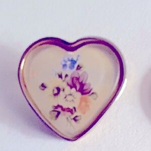 Vintage heart-shaped pin, reverse painted pastel flower bouquet goldtone setting